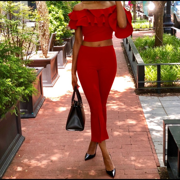 Red ruffle flare set - Picture 2 of 2